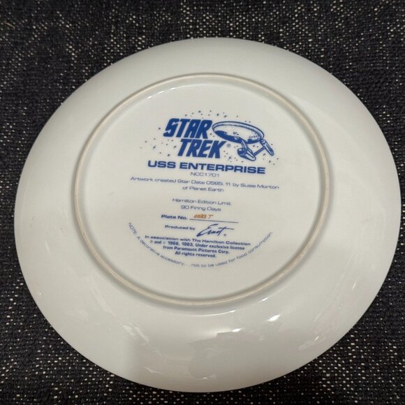 Star Trek USS Enterprise NCC1701 Commemorative Collector Plate - Picture 12 of 12